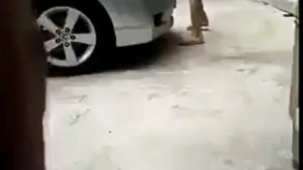 Страстна кестенява жена с естествени гърди, помирена със зрял любовник. секс порно бг